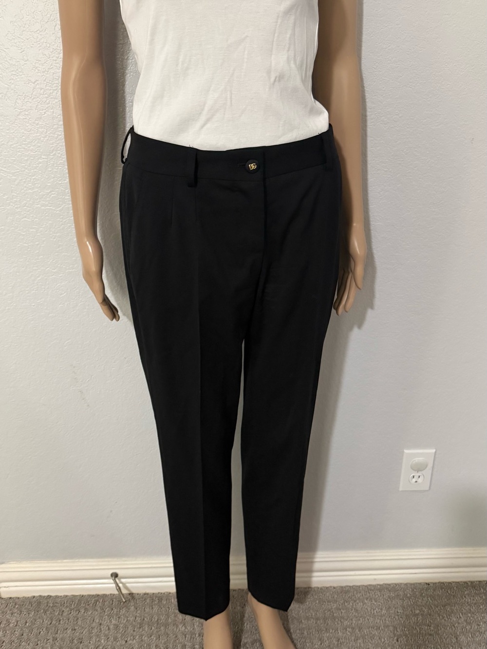 Dolce & Gabbana Black Tailored Trousers with Logo Tag